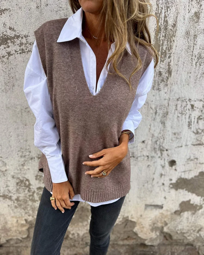Womens v-neck knitted waistcoat, view 2