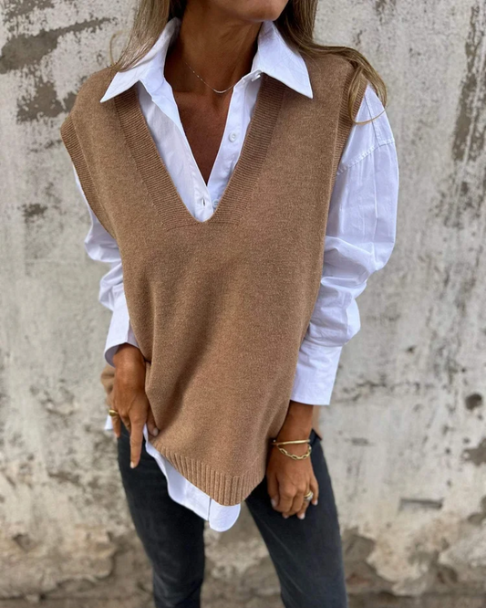 Womens v-neck knitted waistcoat, view 1